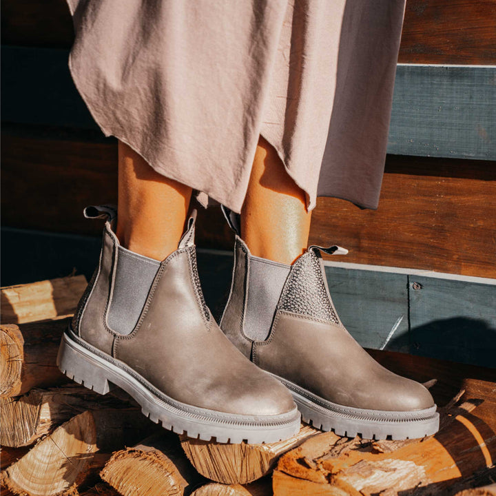 Original Chelsea Boot Light Grey Women's